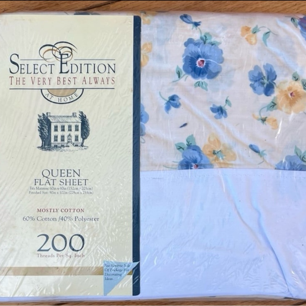 Vintage Selection Editions Queen Flat sheet White Floral. New.